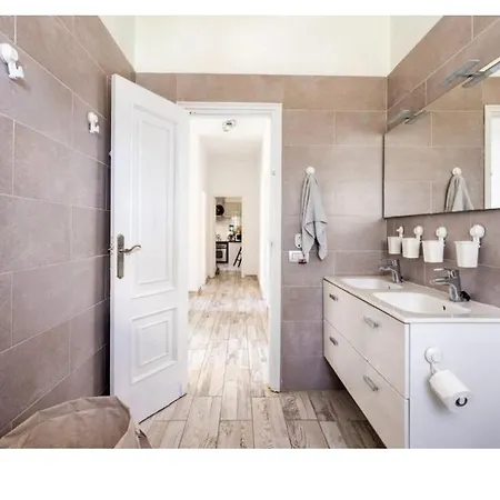 فيلة Carmen Julia 1