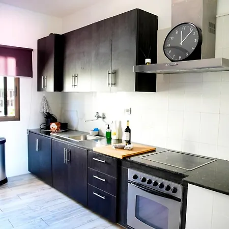 Carmen Julia 1 فيلة Arafo