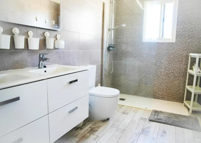 Вилла Carmen Julia 1 *